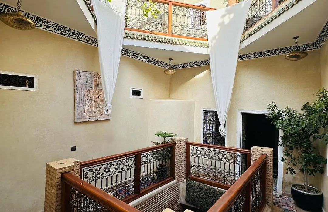 Riad Hna Ben Saleh - Traditional Guest House Near Jemaa El-Fnaa Square-1